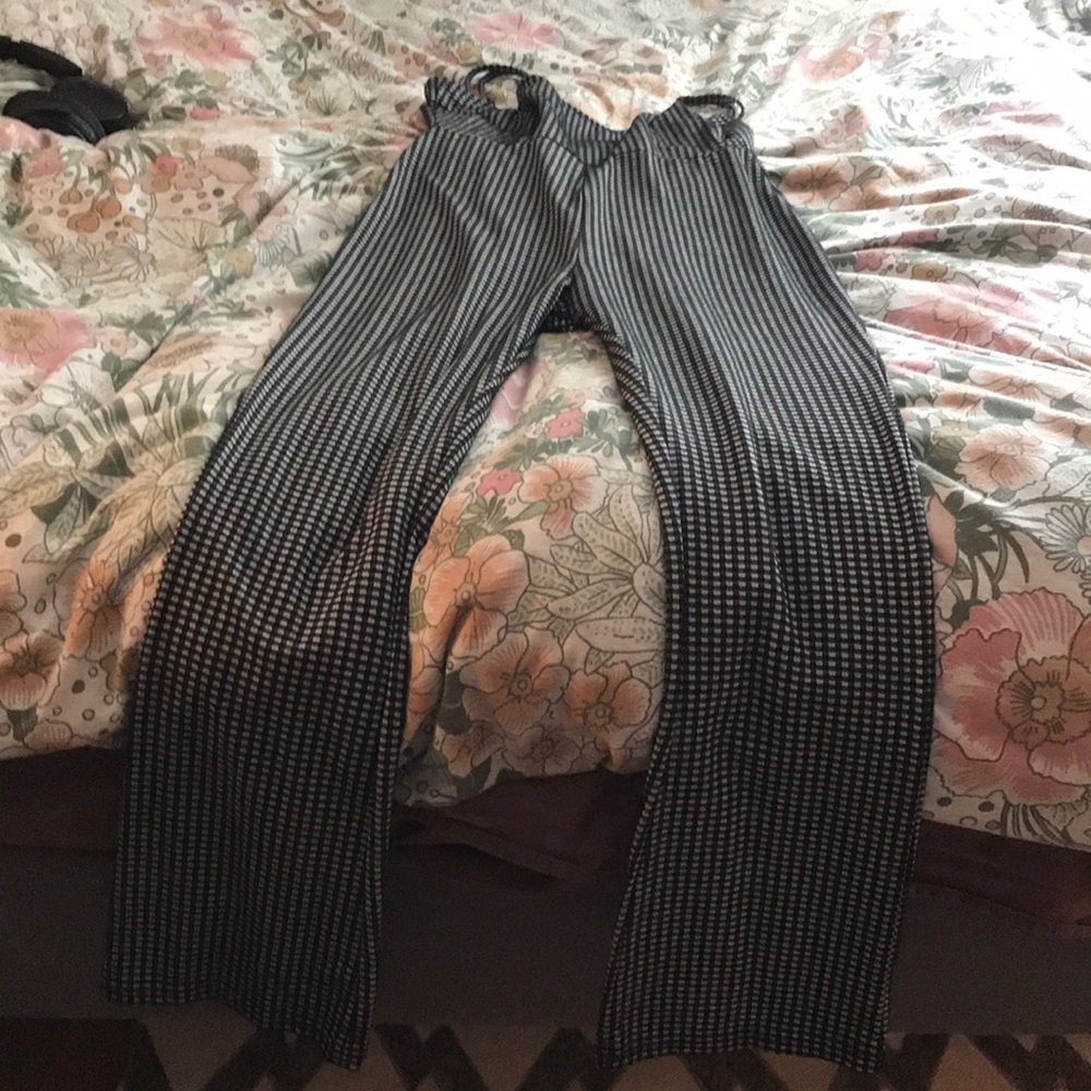 Urban outfitters jumpsuit - Picture 2 of 4